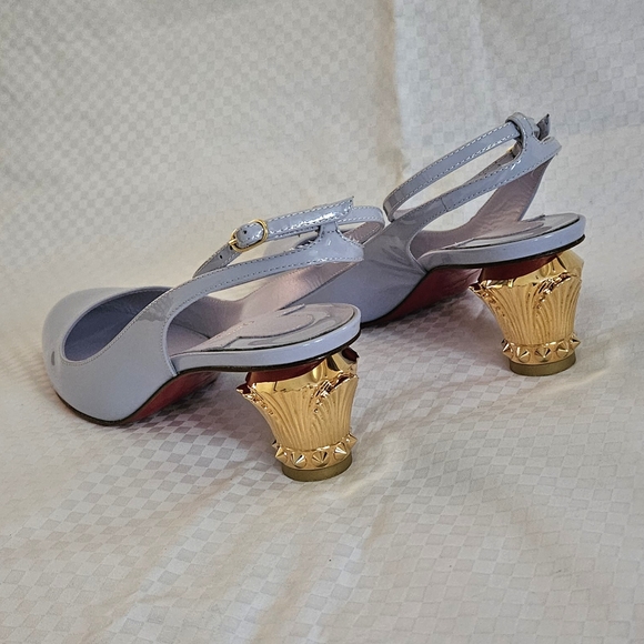 Women's Christian Louboutin Light Grey Patent Leather Luxury Heels Size 6 US - Picture 9 of 16